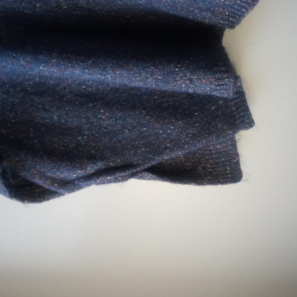 Universal Thread Shrug Sweater - Picture 8 of 11